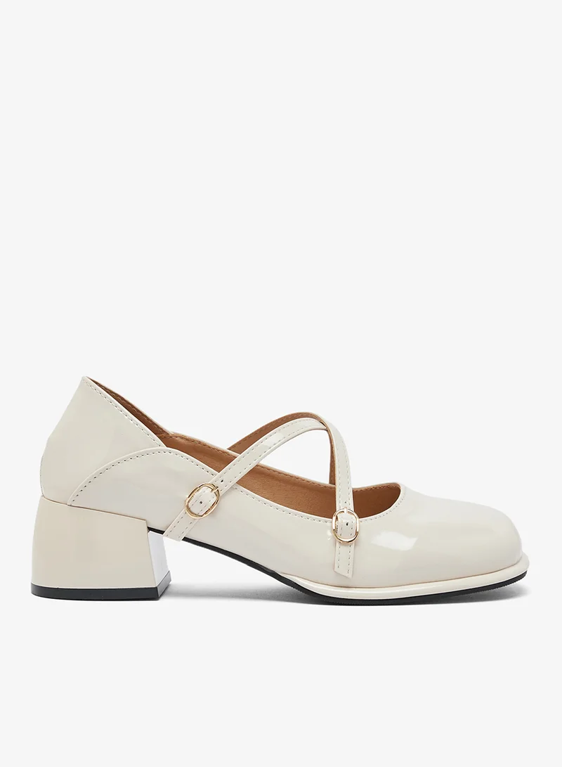 جينجر حذاء ماري جين بكعب عريض بتفاصيل حزام